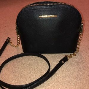 Steve Madden black & gold crossbody